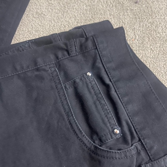 Louis Vuitton Women Jean - Picture 6 of 6